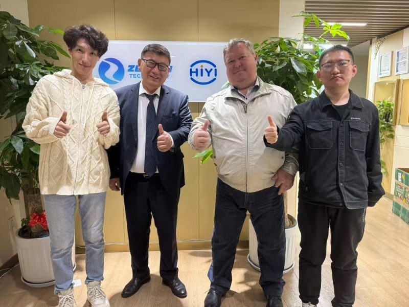 Mở rộng sang thị trường Trung Á, khách hàng Kazakhstan đã đến thăm công nghệ Zetron để khám phá tương lai mới cho an toàn khí đốt