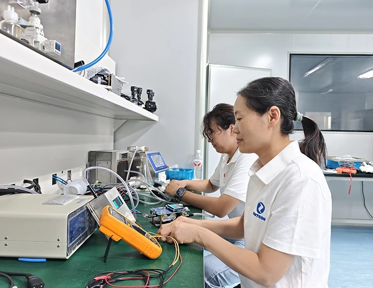 Người giám hộ vượt núi và biển | Hệ thống giám sát chất lượng không khí Zetron MS800A hoạt động đáng tin cậy tại dự án Ả Rập Saudi