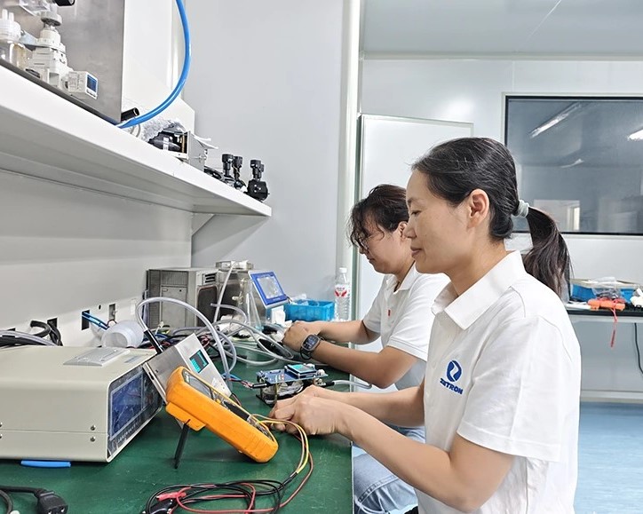 Người giám hộ vượt núi và biển | Hệ thống giám sát chất lượng không khí Zetron MS800A hoạt động đáng tin cậy tại dự án Ả Rập Saudi